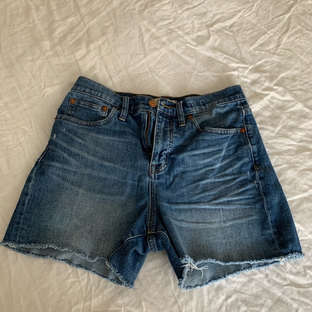 Madewell High-Rise Denim Shorts in Glenoaks Wash - Picture 5 of 8